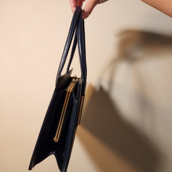 Vintage Navy Blue Genuine Leather shoulder bag - Picture 2 of 9